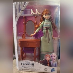 Disney's Frozen ll Anna's Vanity Set Fashion Doll Playset Pajama Dress & Shoes